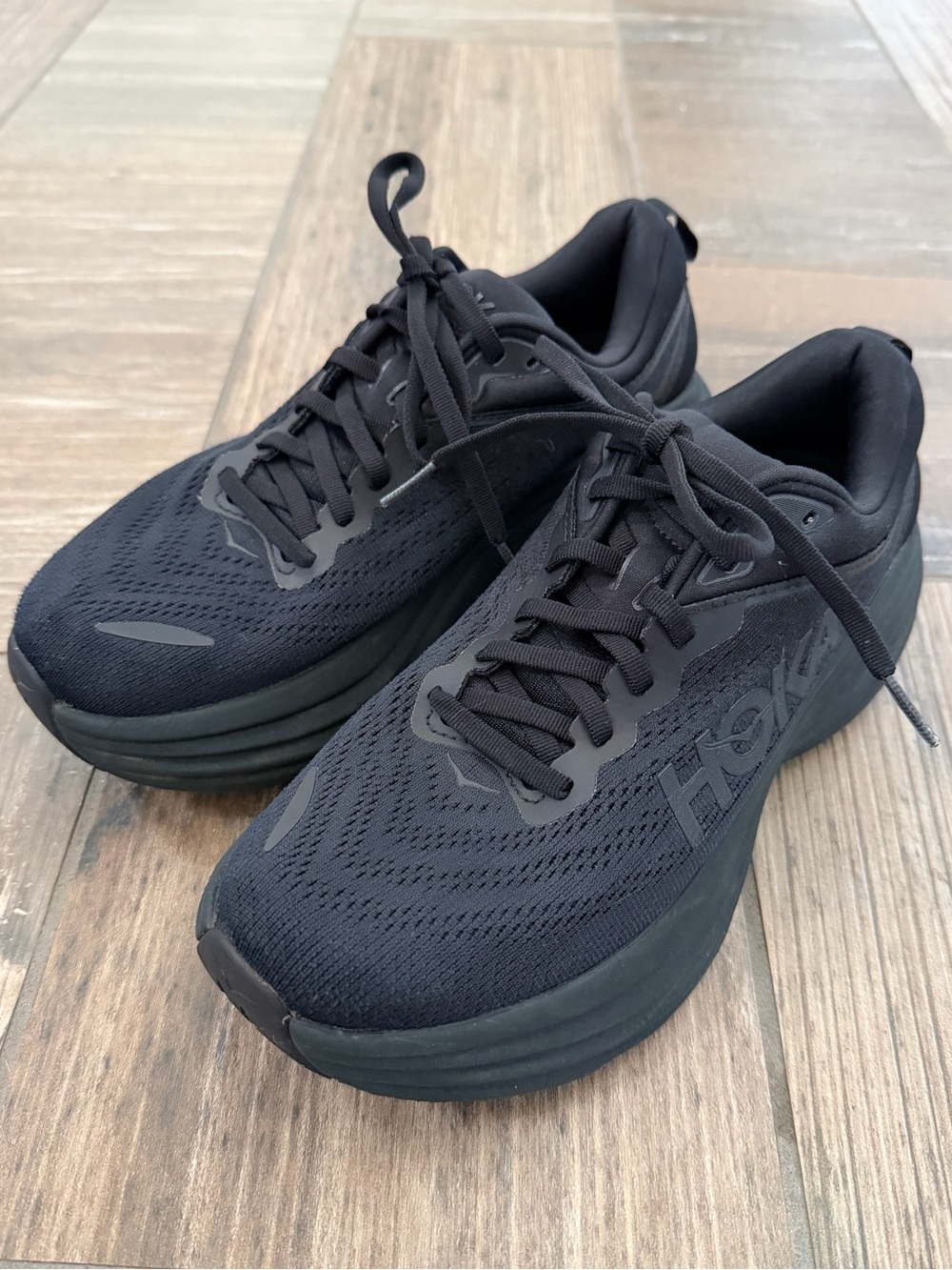 Hoke Bondi 8 Women’s size 8